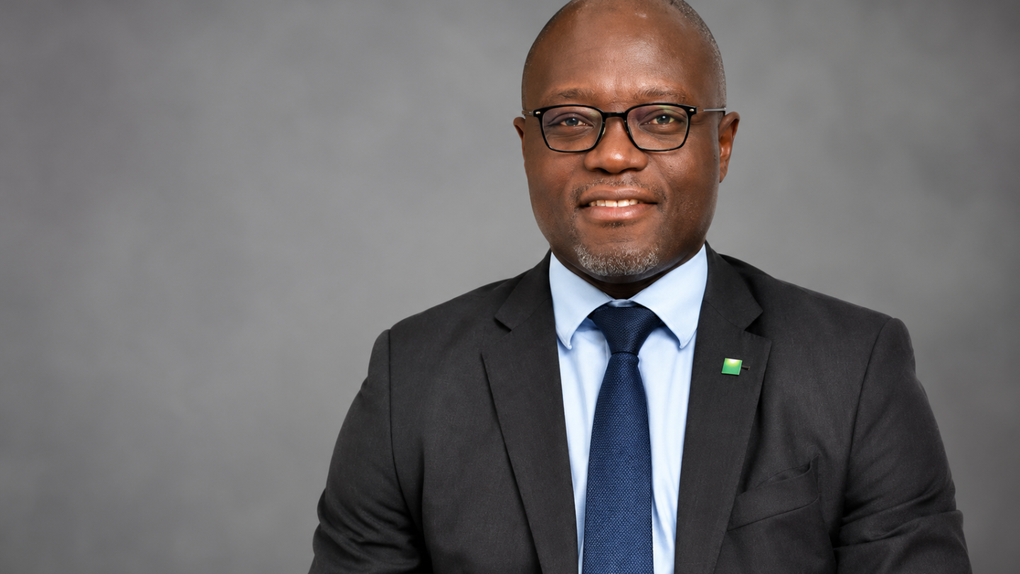 771,9 milliards FCFA de bilan : Guy-Martial Awona conserve la tête avec Orabank Togo, mais la montée du risque redéfinit la compétition