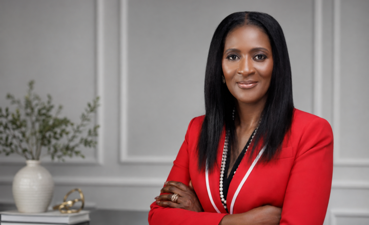 Linda Naa Dzama Quaynor entre dans l’histoire d’UBA Ghana en devenant la première femme à présider son Conseil d&rsquo;administration